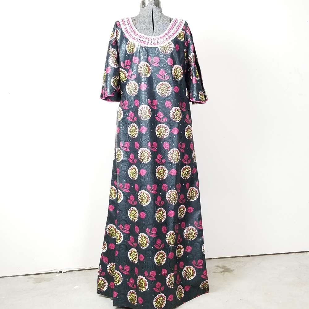 Nwot Rhinestone Studded African Print!